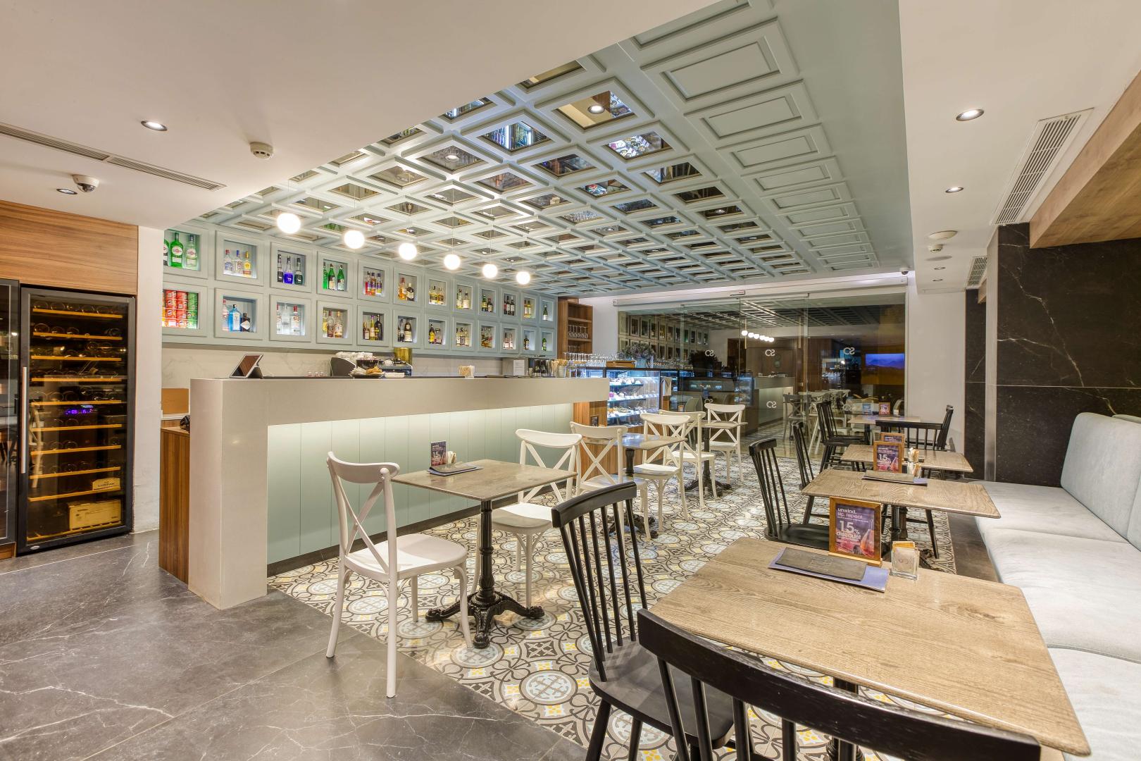 Solana Hotel & Spa image 3