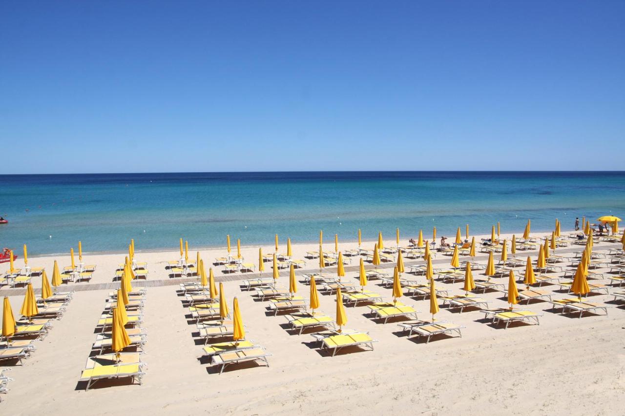 TH COSTA REI Free Beach Resort.
