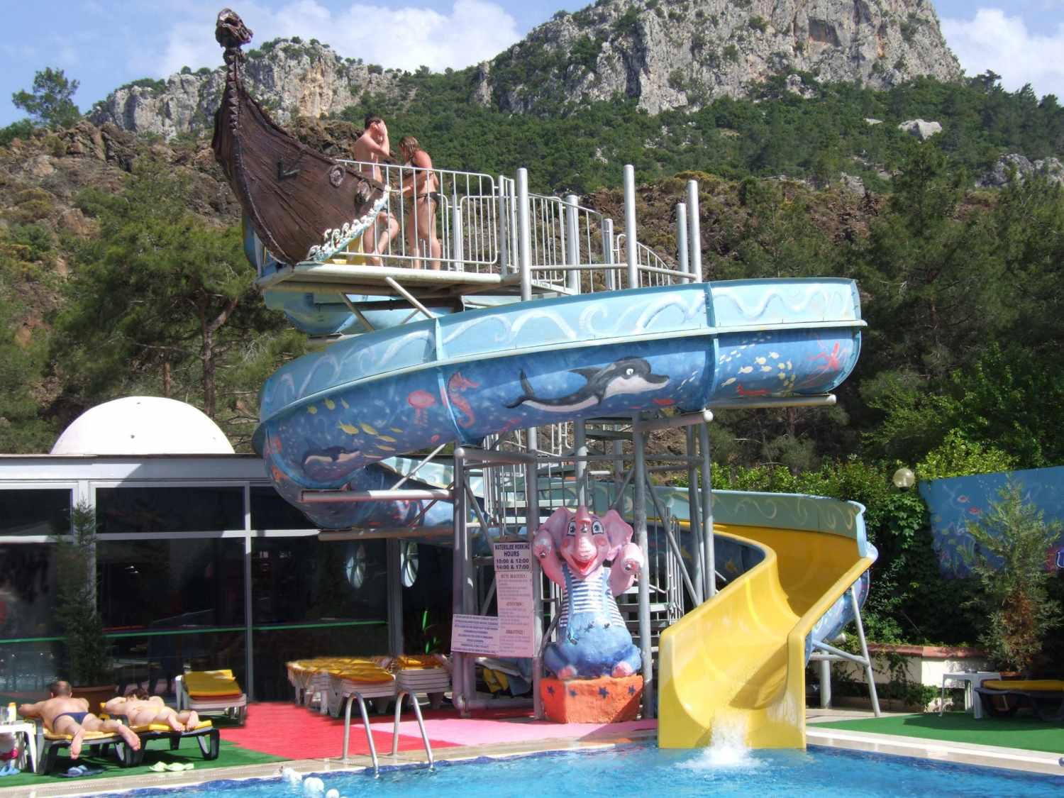 Grand Viking Hotel image 3