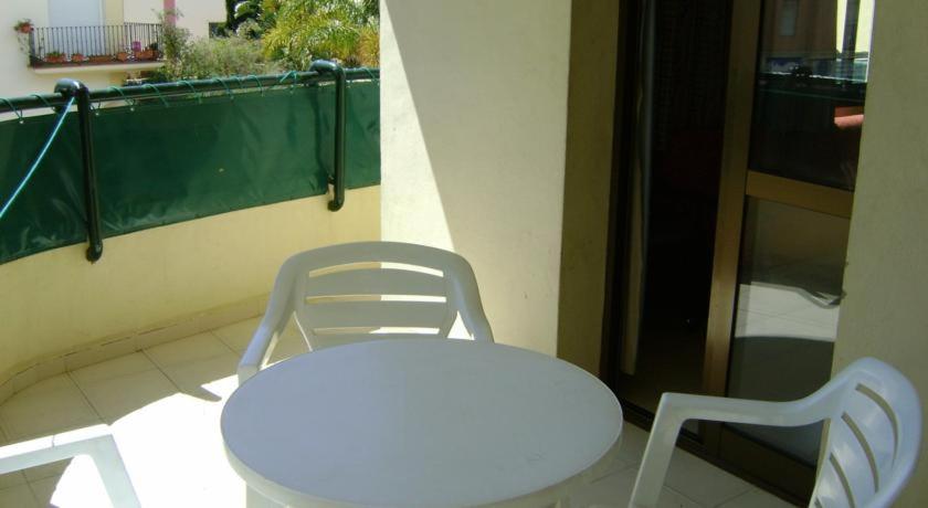 Apartamentos Mediterráneos foto 6