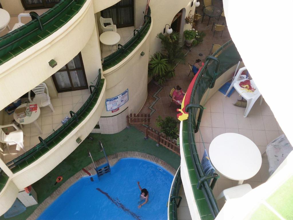 Apartamentos Mediterráneos image 3