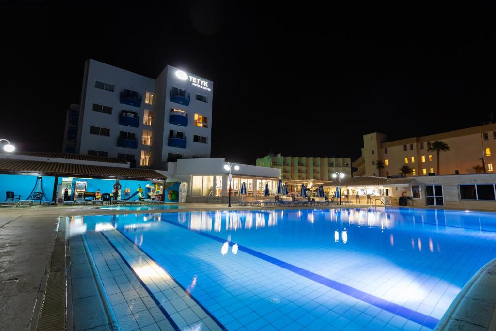 Tetyk Hotel Apartments foto 14