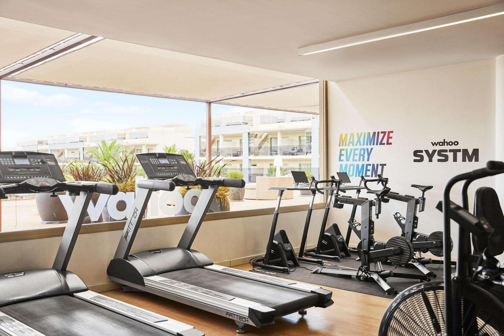 Fitnessruimte met cardio-apparaten — ZAFIRO Palace Alcudia