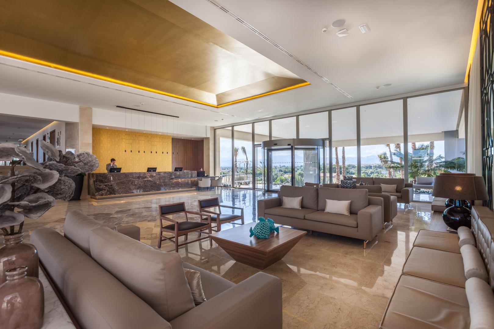 Zeezicht vanaf het balkon — ZAFIRO Palace Alcudia