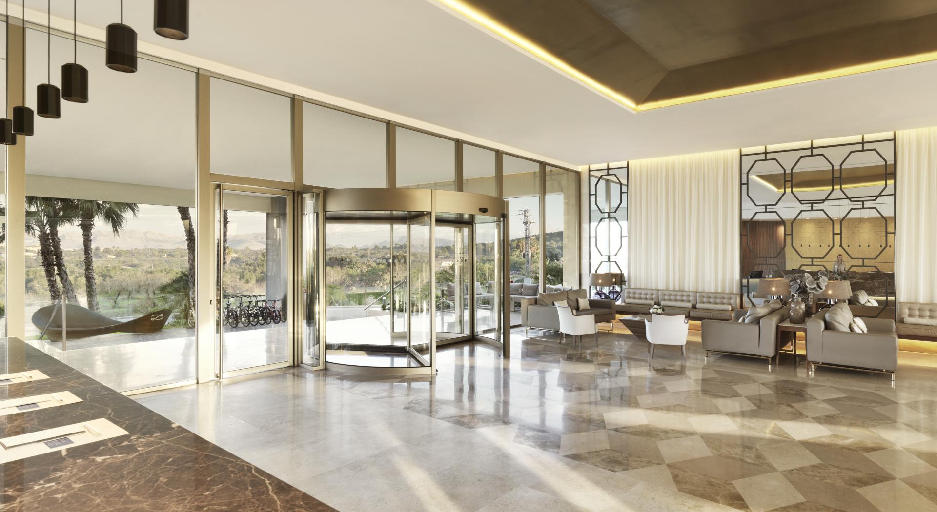 Lobby met receptie — ZAFIRO Palace Alcudia