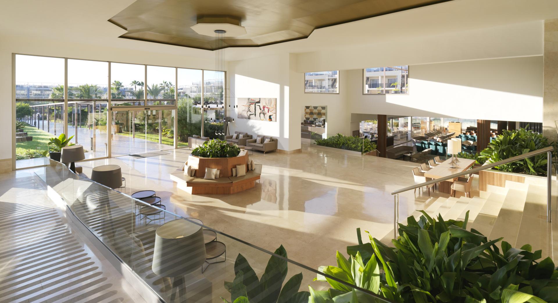 Lobby met receptie — ZAFIRO Palace Alcudia