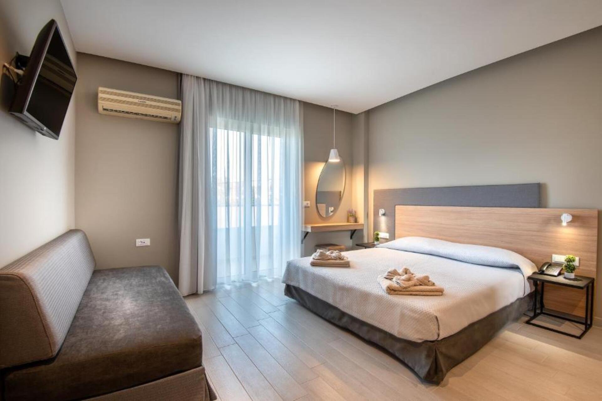 Sunday Hotel image 1