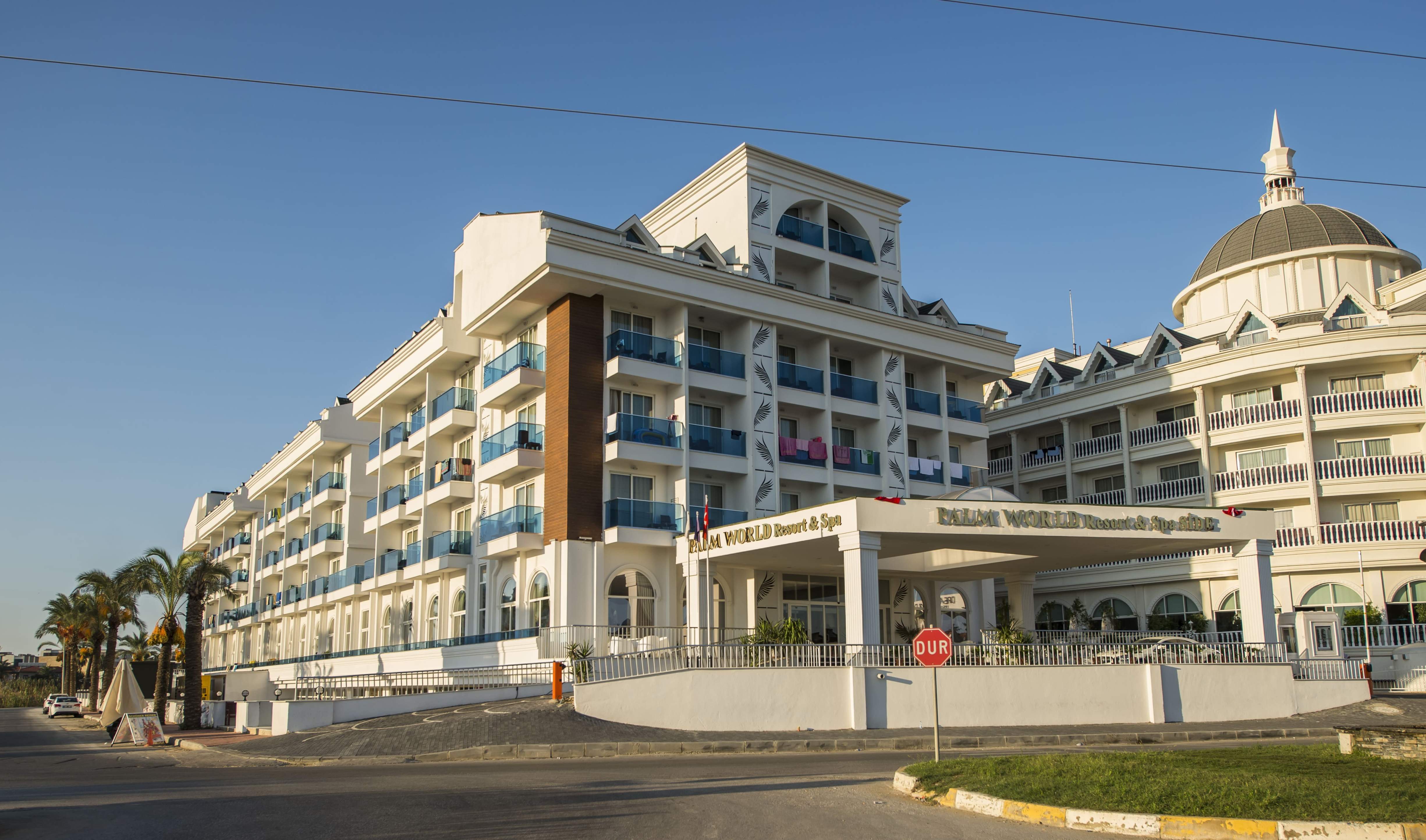 Palm World Resort & Spa Side image 1