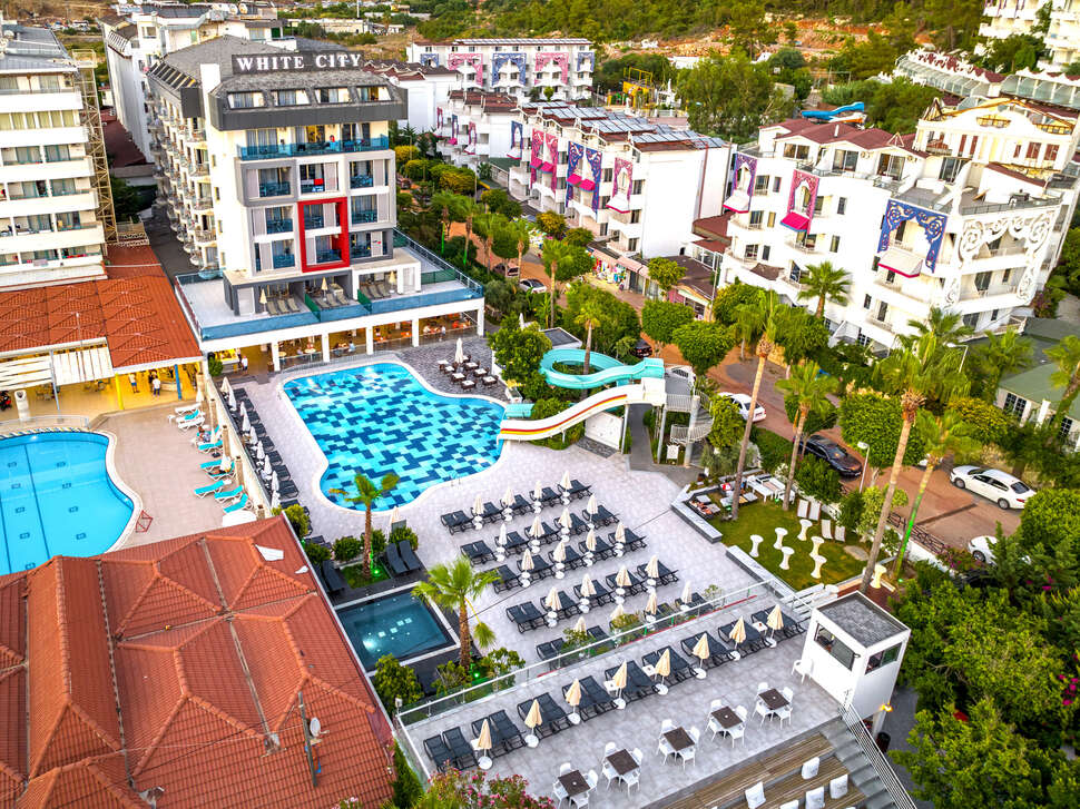 White City Beach Hotel image 0