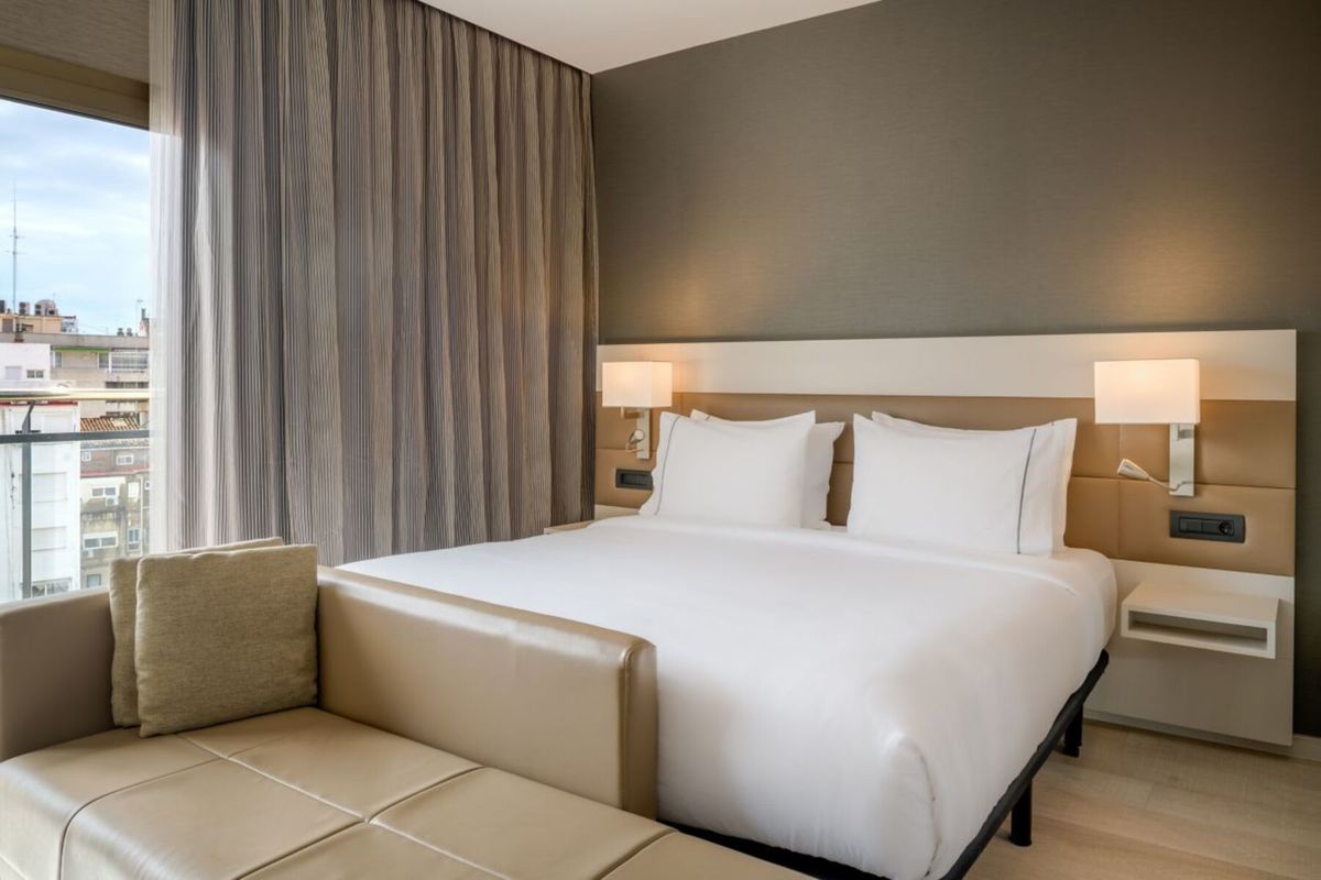 SH Colón Valencia Hotel image 2