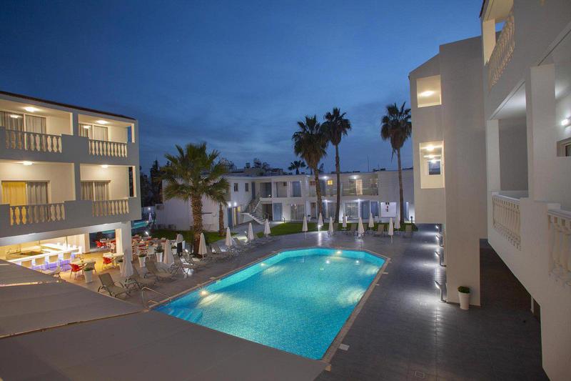 Princessa Vera Hotel Apartments foto 2