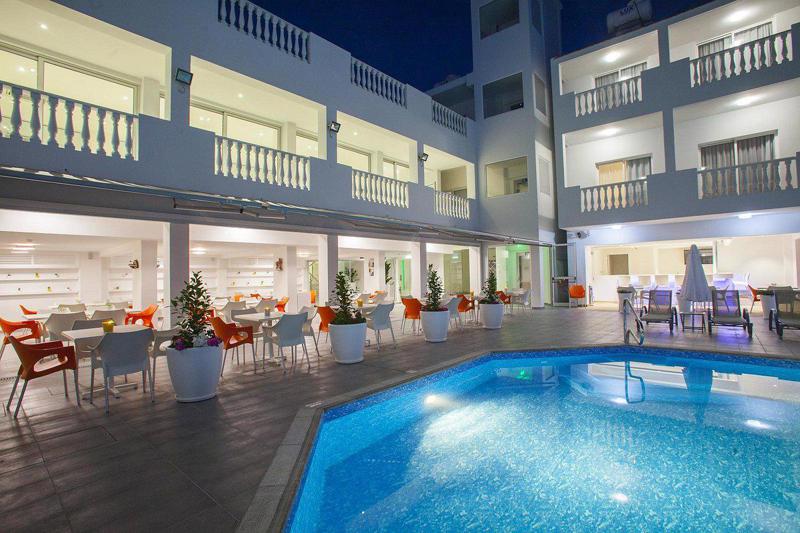 Princessa Vera Hotel Apartments foto 4