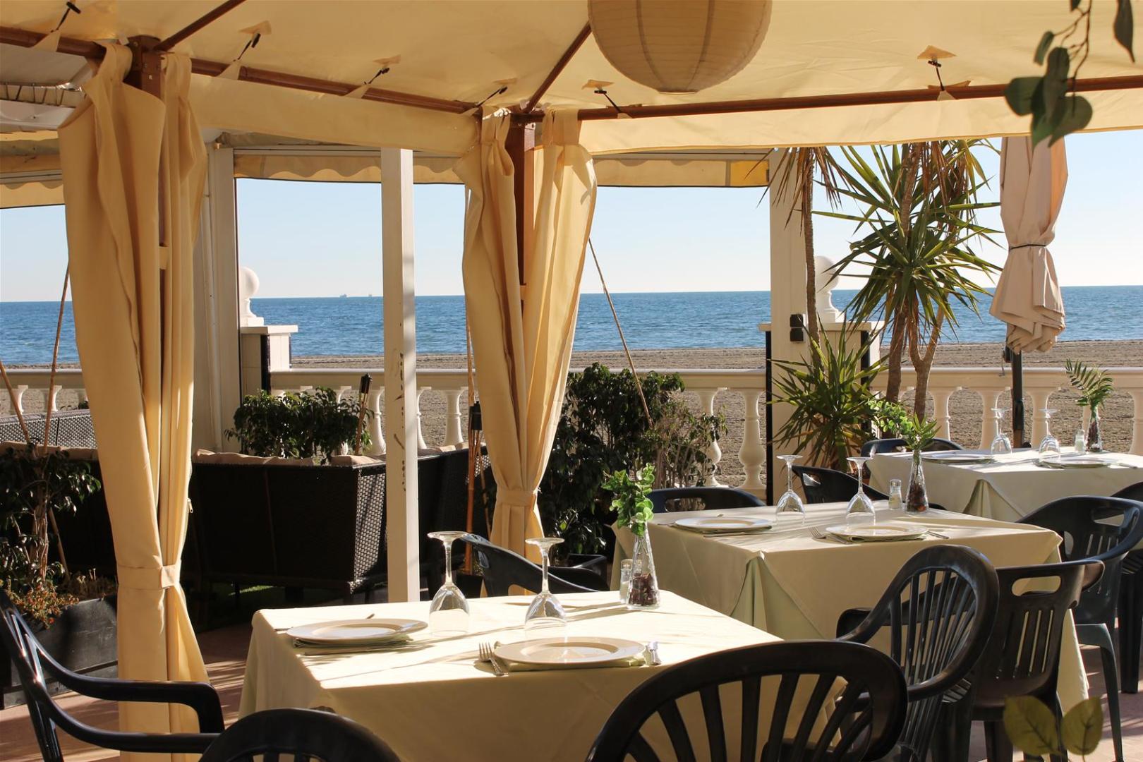 Restaurantterras buiten — Hotel Polamar