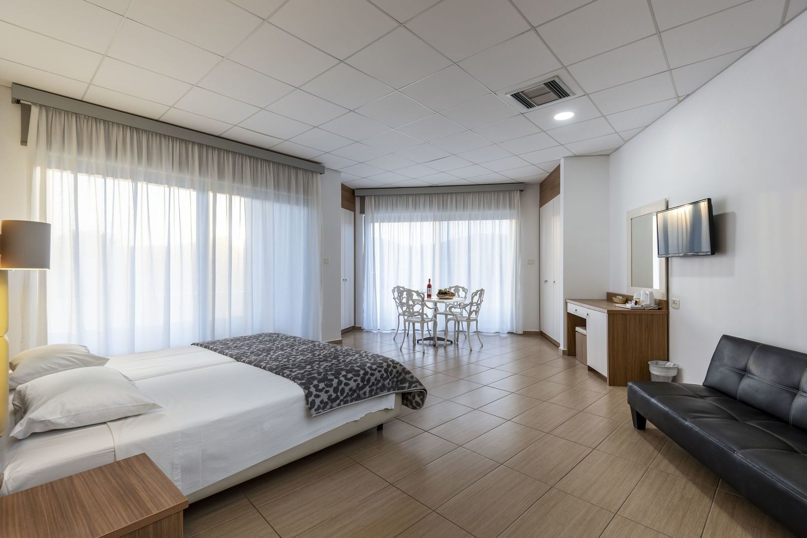 Royal Bay Suites image 1