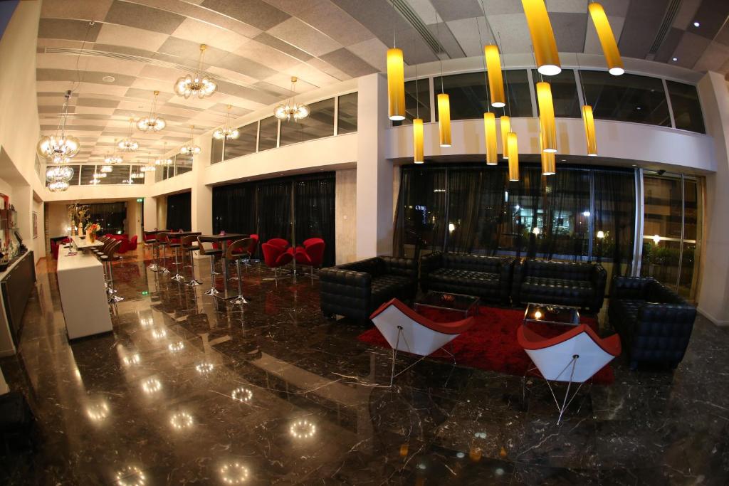 Altius Boutique Hotel image 2