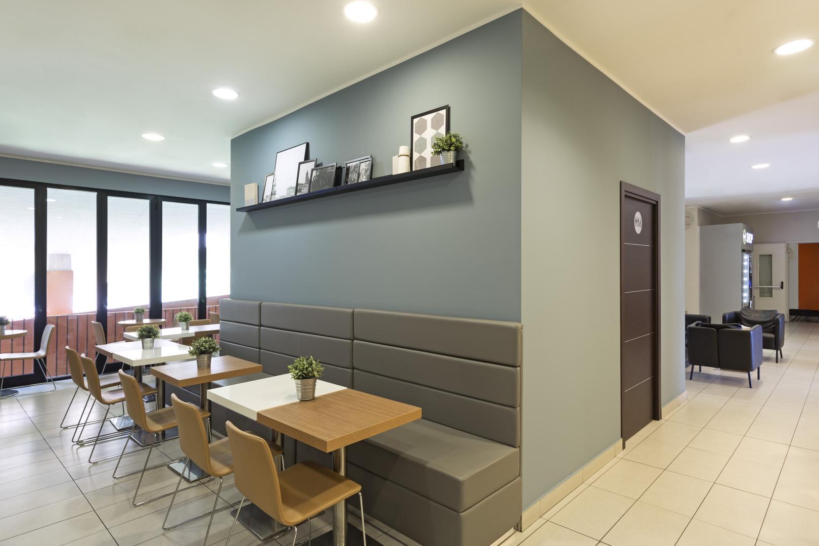 B&B HOTEL Bergamo City image 2