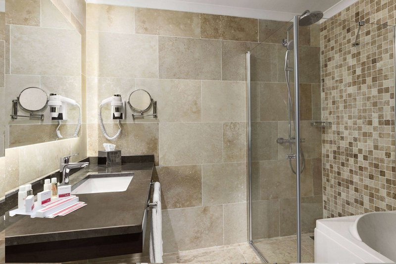 Ramada Hotel & Suites by Wyndham Istanbul Merter foto 67