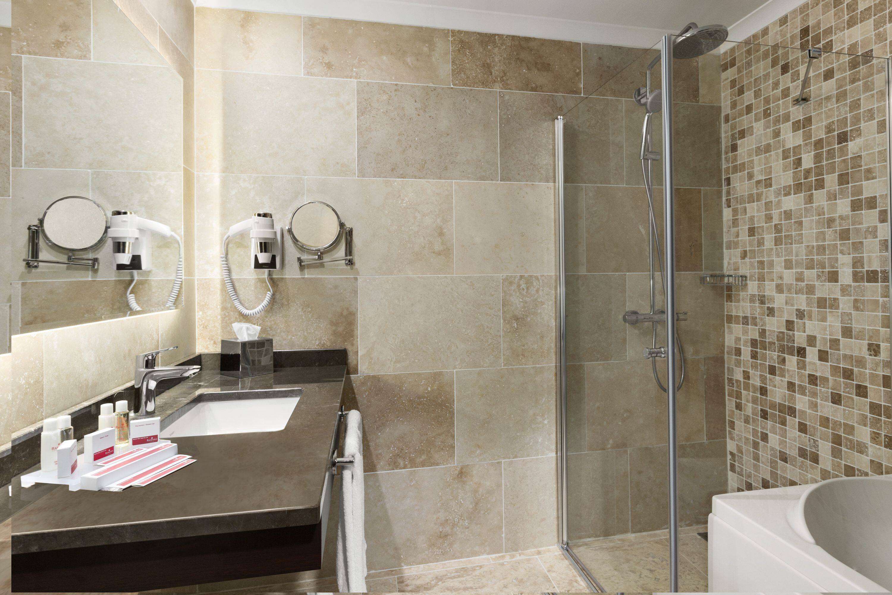 Ramada Hotel & Suites by Wyndham Istanbul Merter foto 69