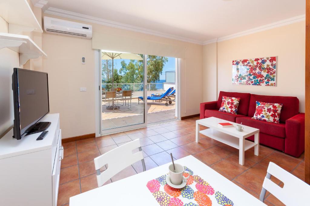 Apartamentos Terrazas Los Gigantes by Suncanarias image 3