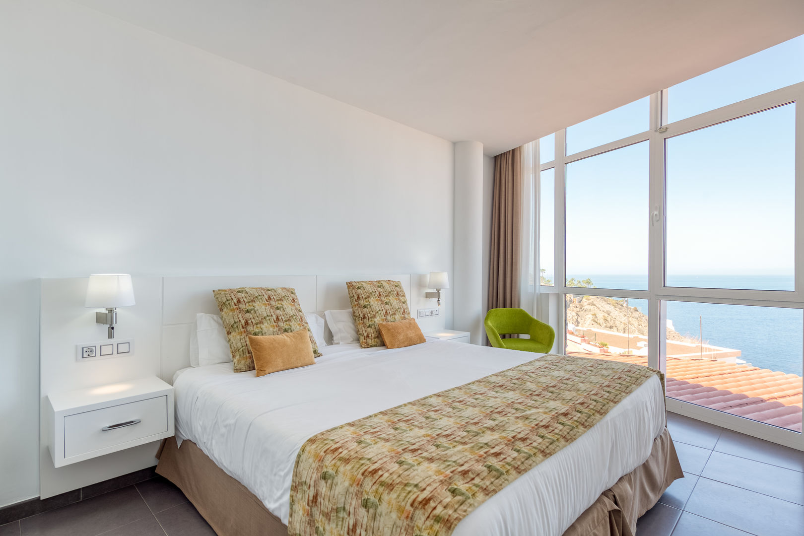 Holiday Club Vista Amadores image 0