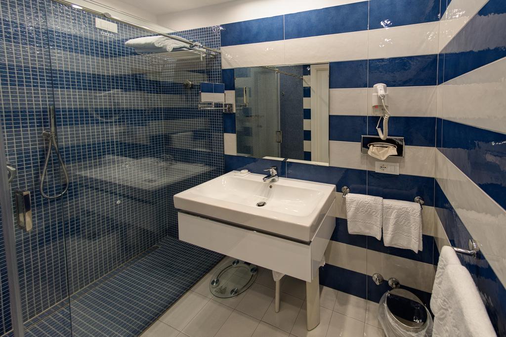 Boutique Hotel Helios foto 19