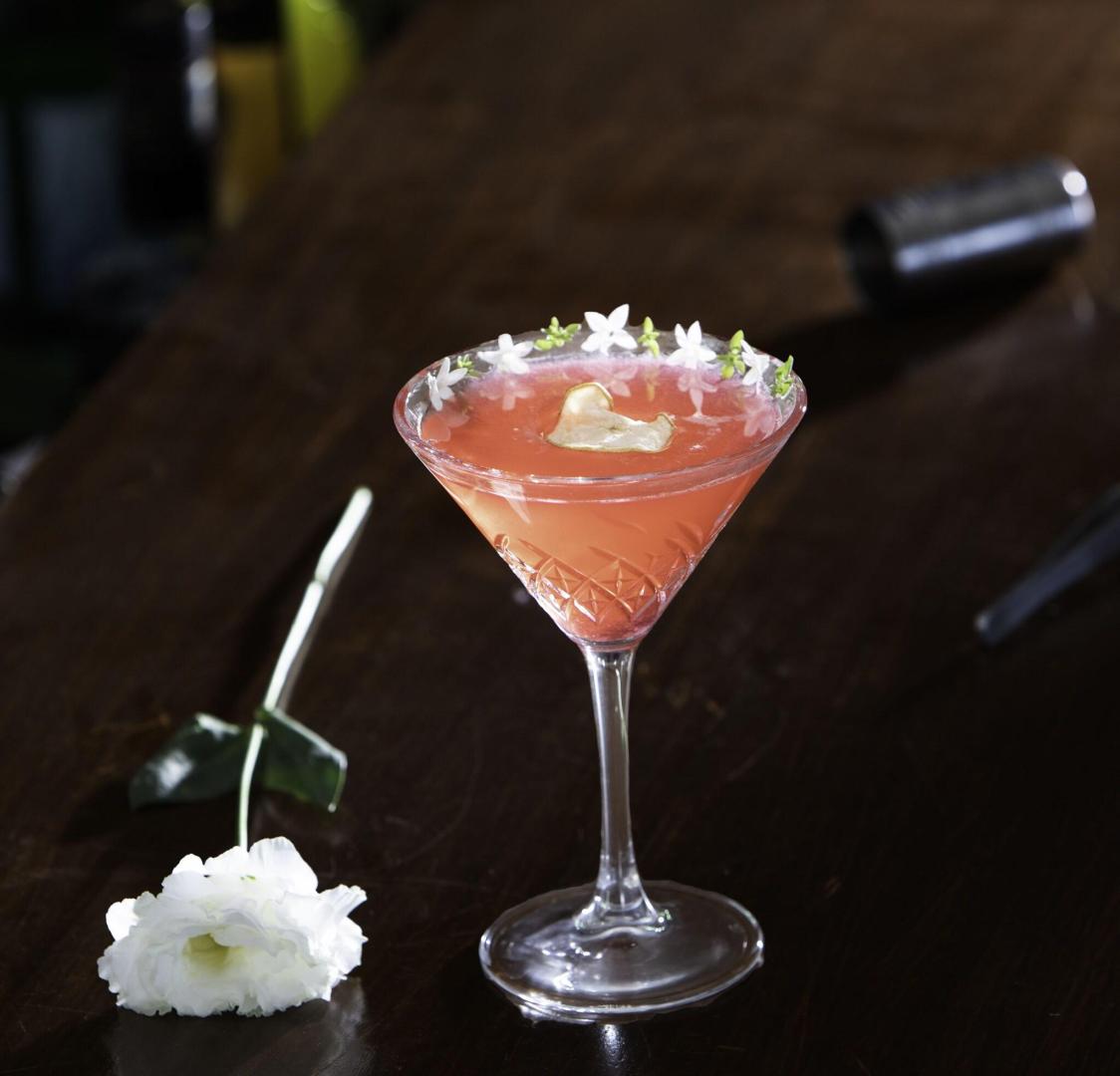 Bar met drankenselectie — Senses Hotel