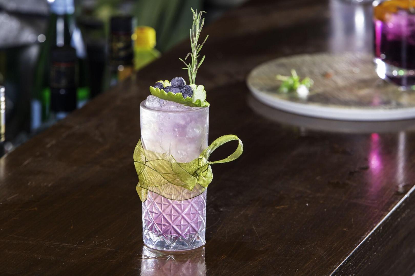 Cocktail bar — Senses Hotel