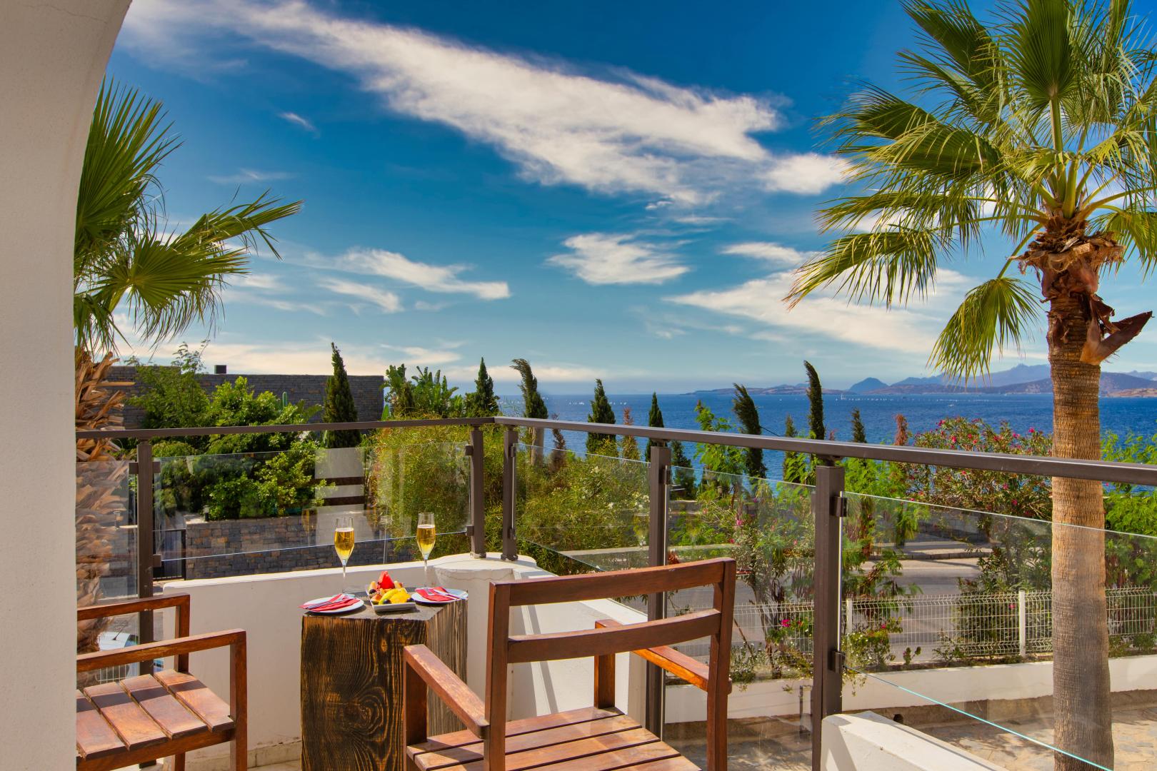Zeezicht vanaf het balkon — Senses Hotel