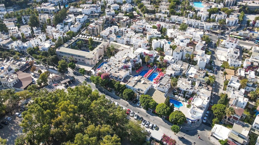 The Hello Hotel image 3