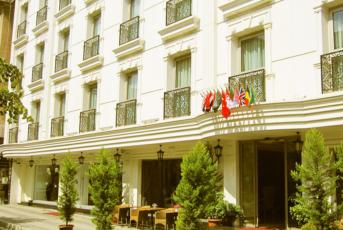 Halifaks Hotel image 1