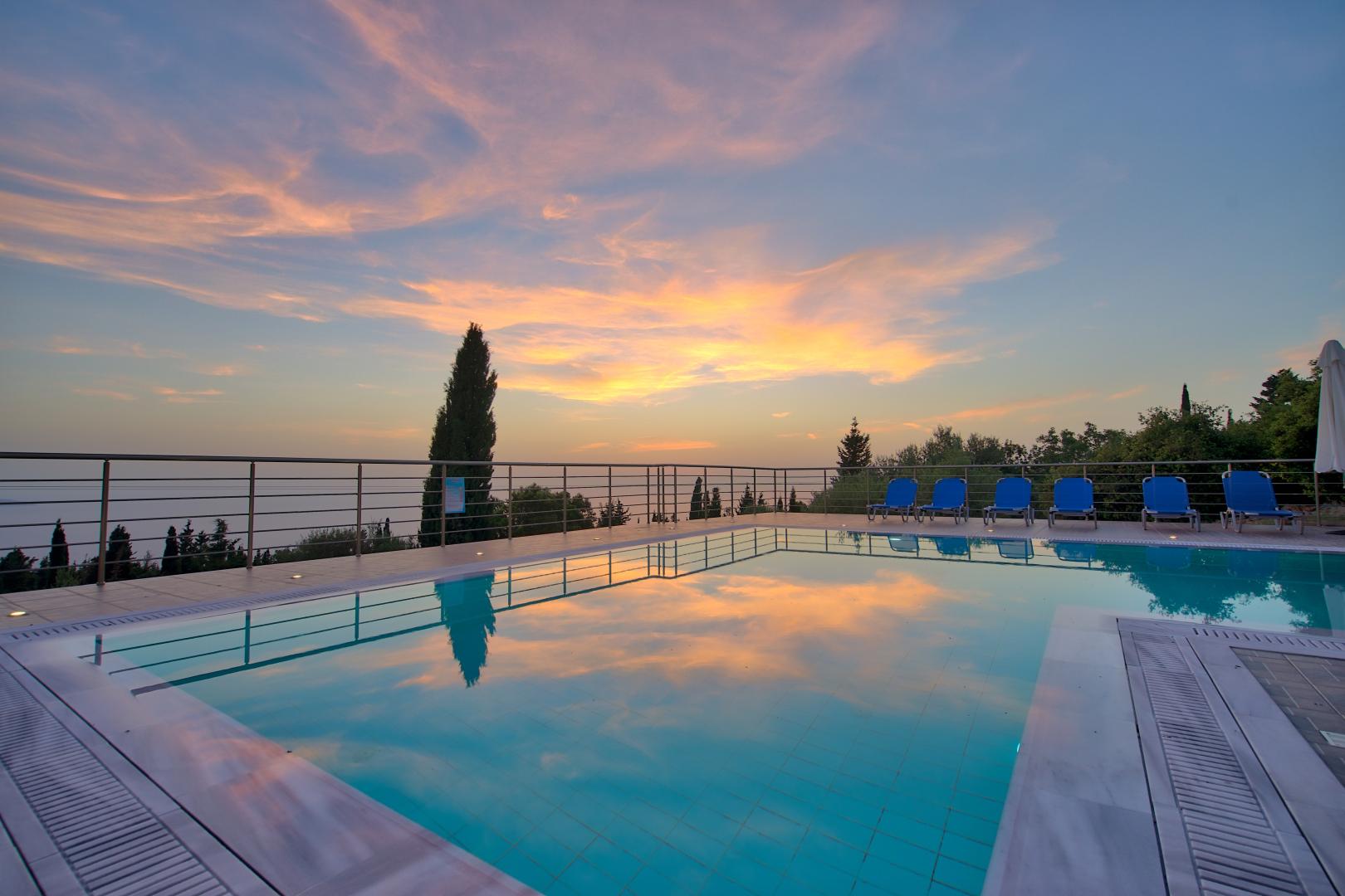 Panoramic Sunset Studios & Apartments foto 35