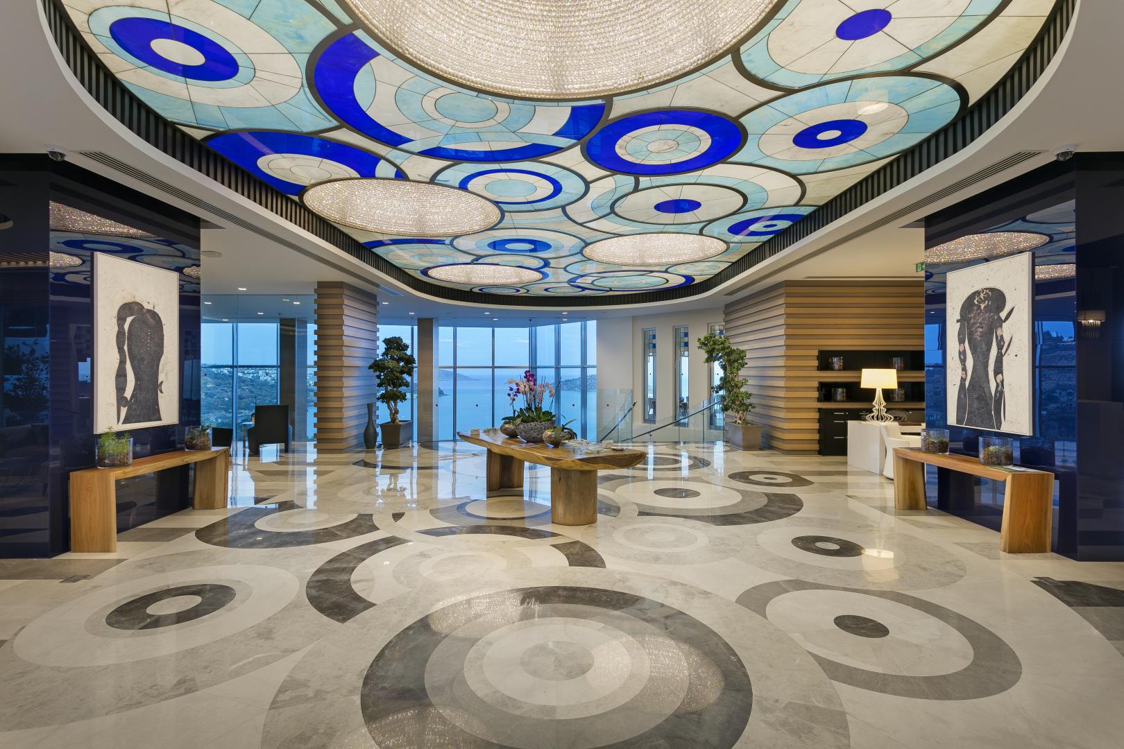 Lobby met receptie — Sirene Luxury Hotel Bodrum