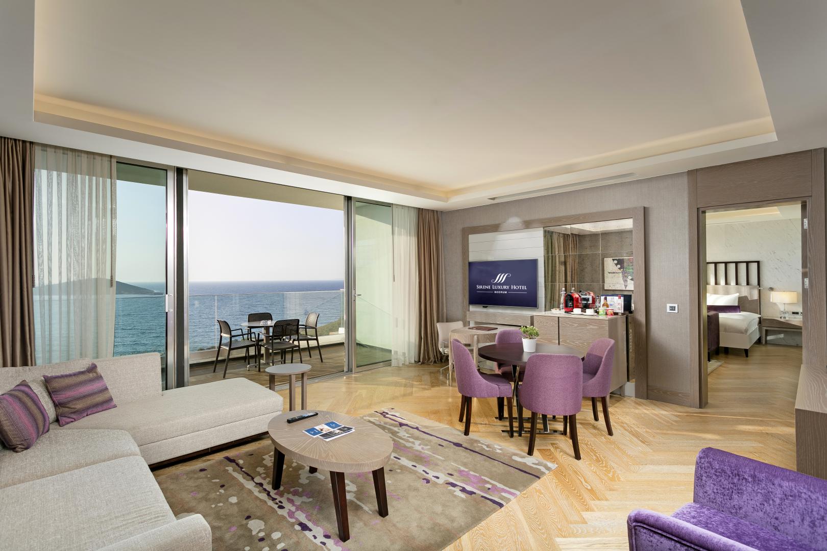 Suite met zithoek — Sirene Luxury Hotel Bodrum