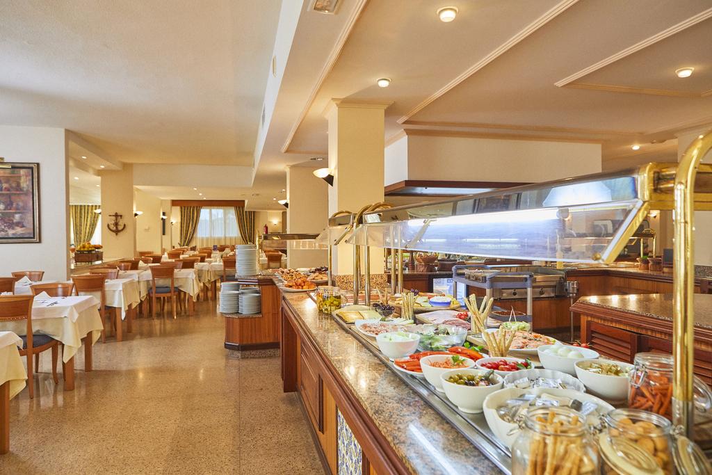 Hotel Rocamarina image 3