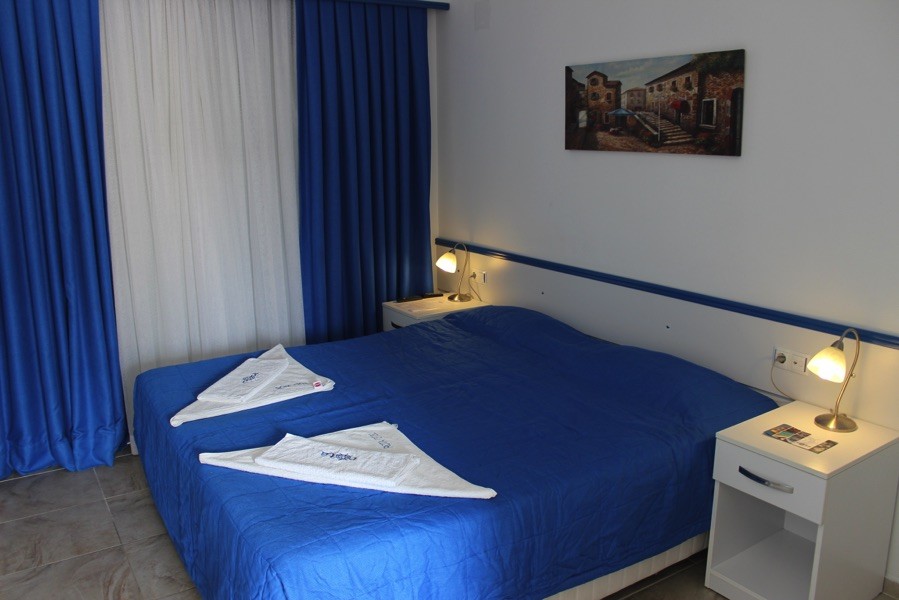 Rota Hotel image 1