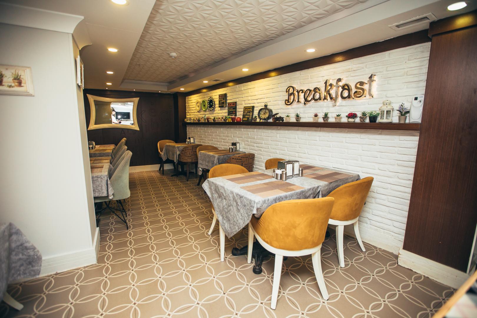 Just Inn Hotel image 2