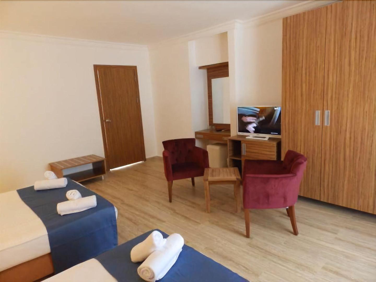 Ladonia Hotels Luna Beach Resort image 1