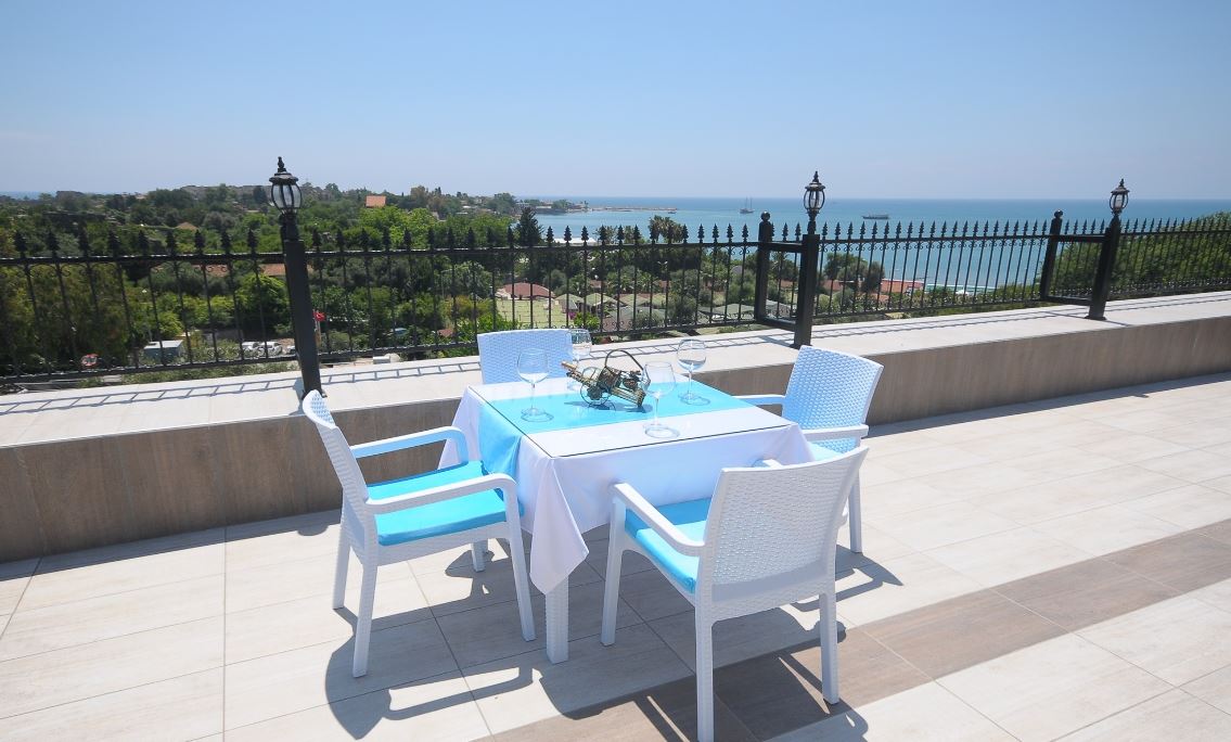 Aura Boutique Hotel image 3
