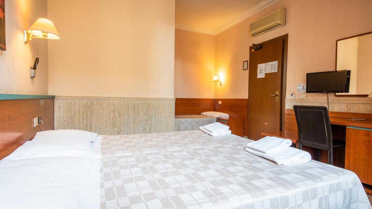 Hotel Center 3 foto 8