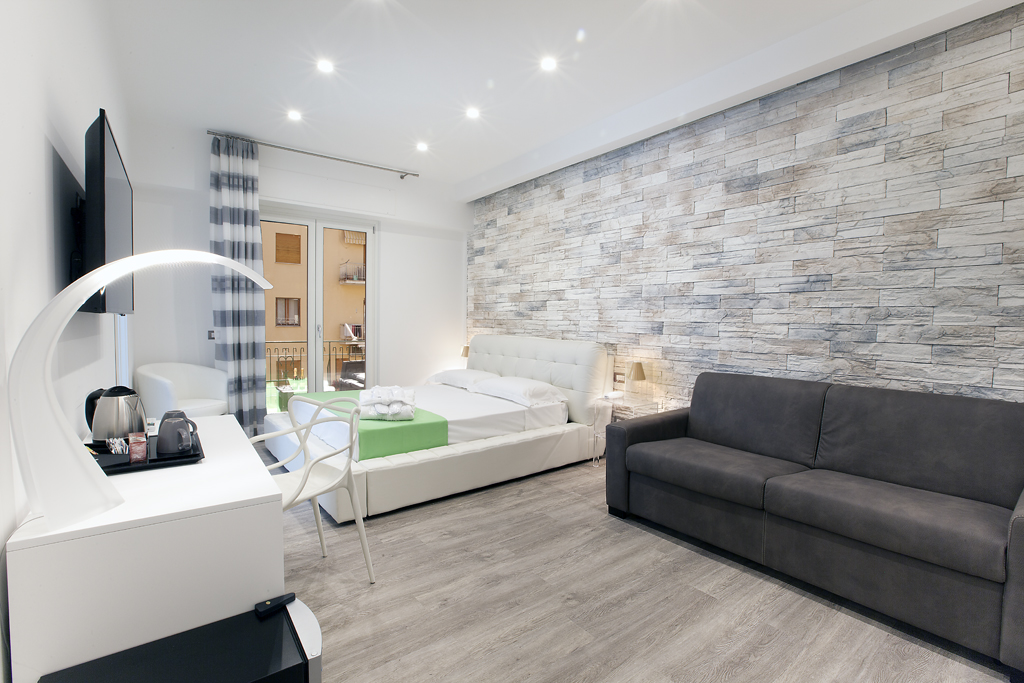 Vhome image 1