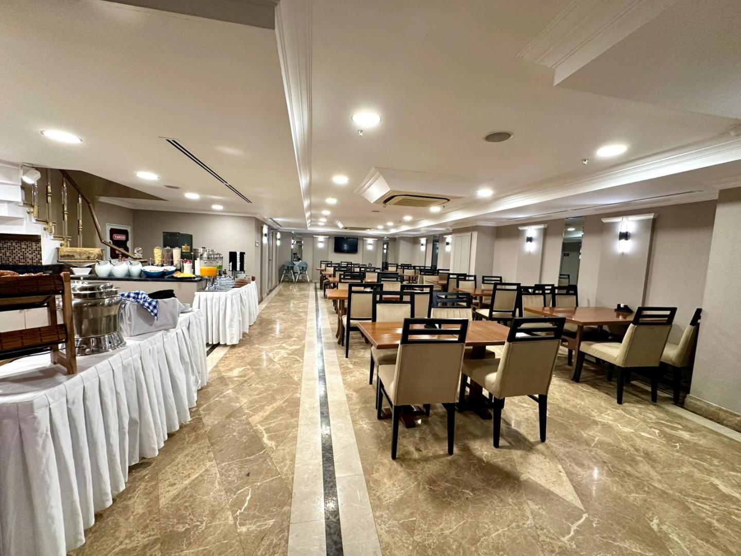 Aven Hotel foto 36
