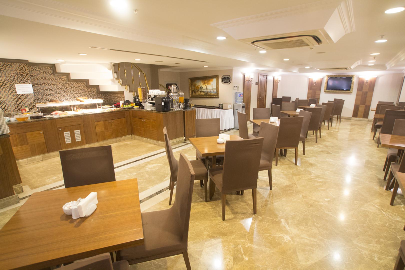Aven Hotel image 2