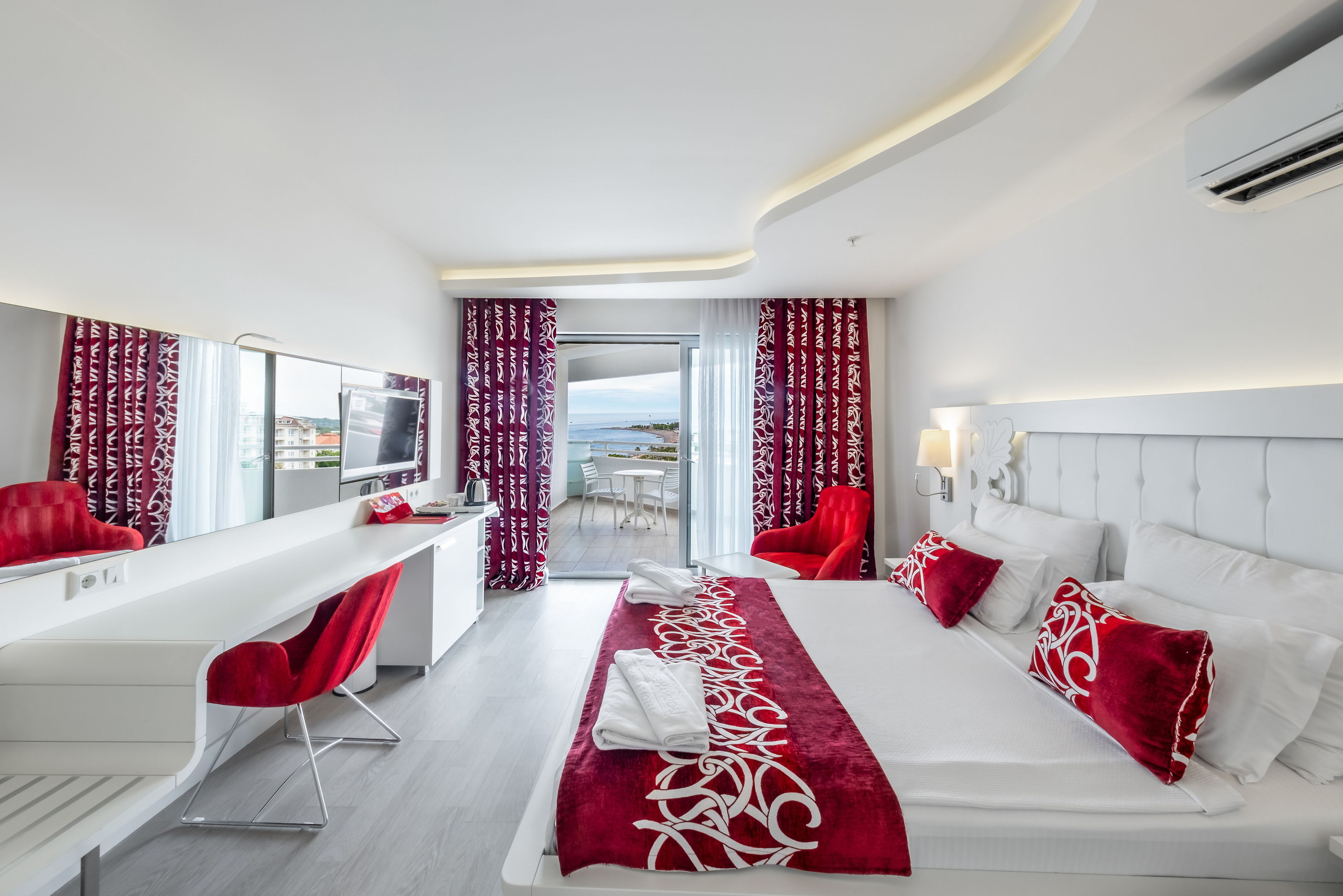 Laguna Beach Alya Resort & Spa foto 12