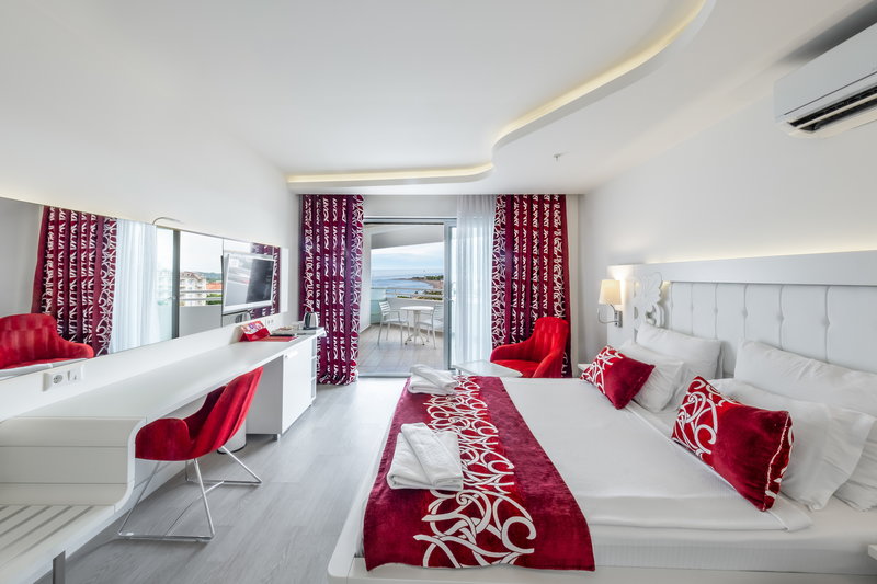Laguna Beach Alya Resort & Spa foto 10