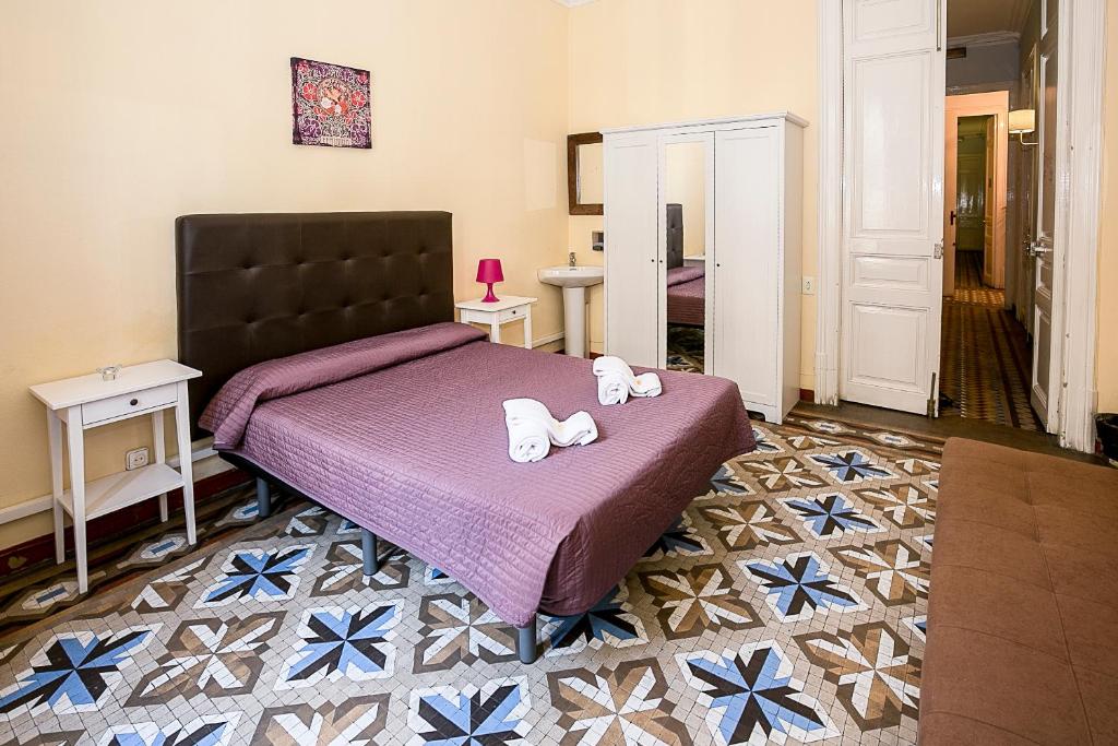 Hostal Balmes Centro image 3