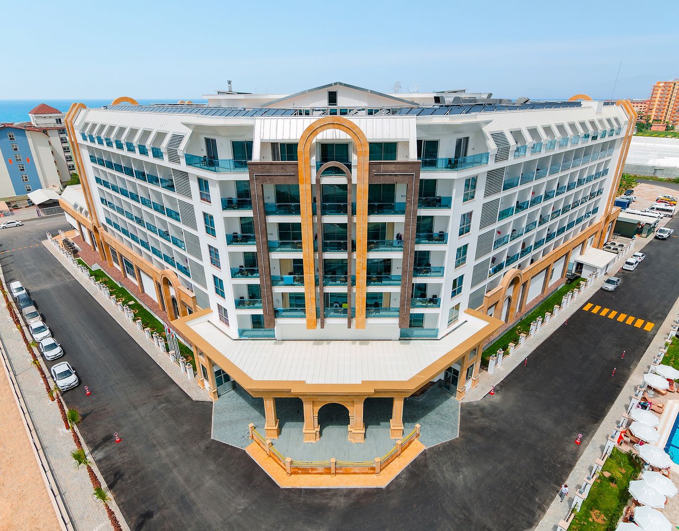 The Lumos Deluxe Resort Hotel & Spa image 1