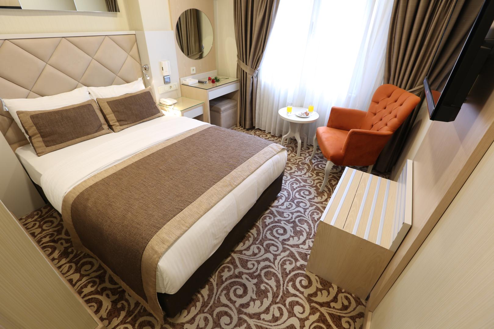 Alpinn Hotel image 1