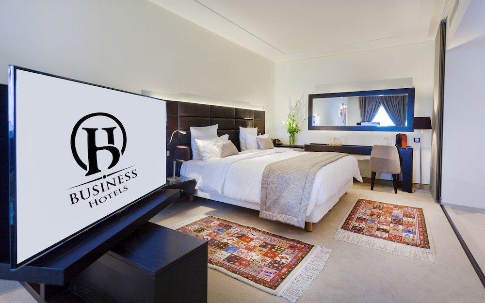 Business Hotel image 3