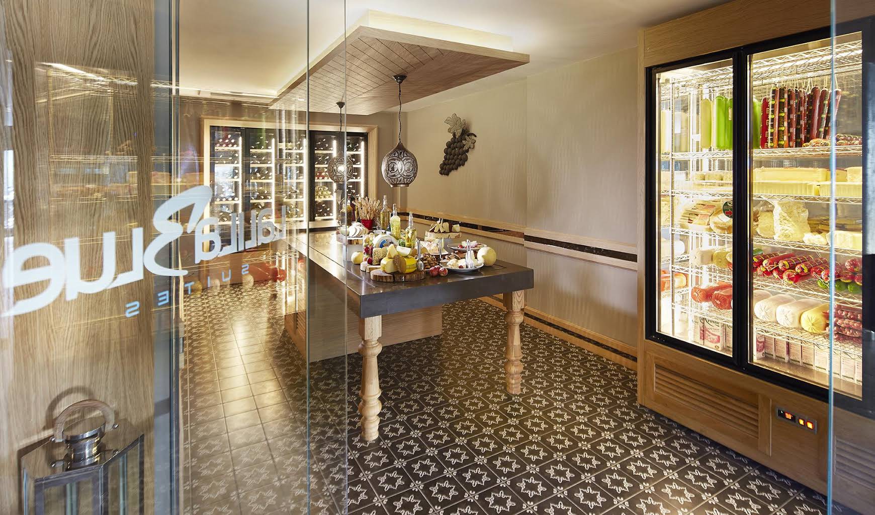 Lalila Blue Suites image 1