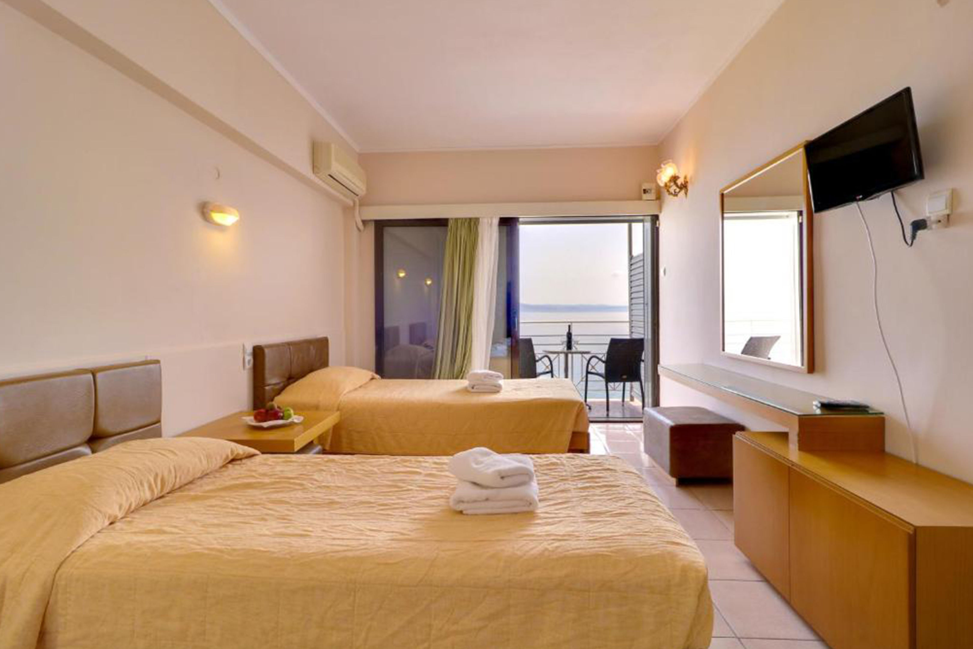 Calamos Beach Hotel foto 39